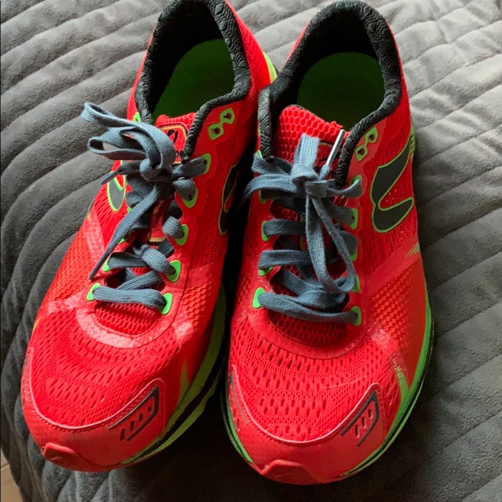 Newton Gravity 7 men’s size 8